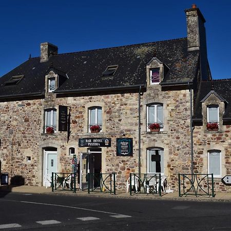 Auberge De La Vallee De La Douve L'Etang-Bertrand エクステリア 写真